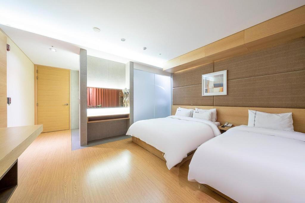 Business Design Hotel Luv Inchon Exterior foto