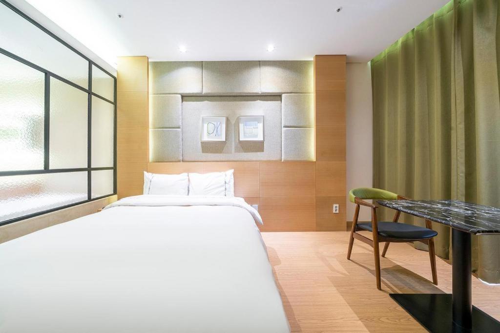 Business Design Hotel Luv Inchon Exterior foto