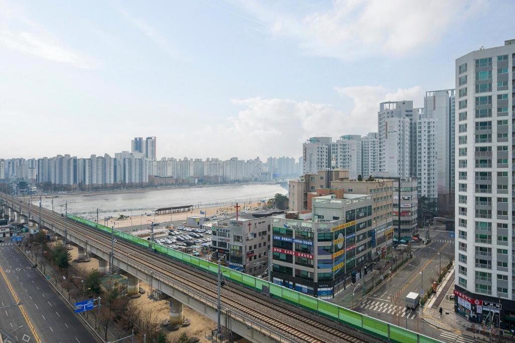 Business Design Hotel Luv Inchon Exterior foto