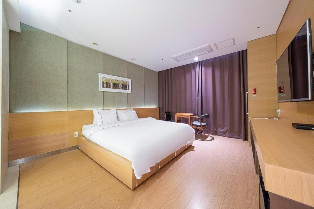 Business Design Hotel Luv Inchon Exterior foto