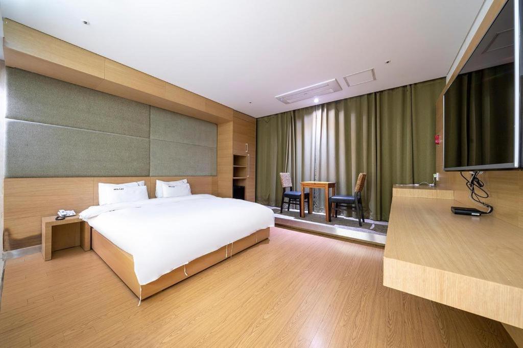 Business Design Hotel Luv Inchon Exterior foto