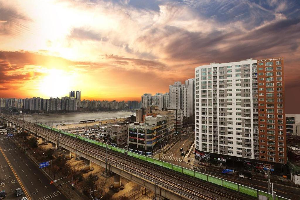 Business Design Hotel Luv Inchon Exterior foto