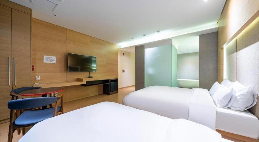 Business Design Hotel Luv Inchon Exterior foto