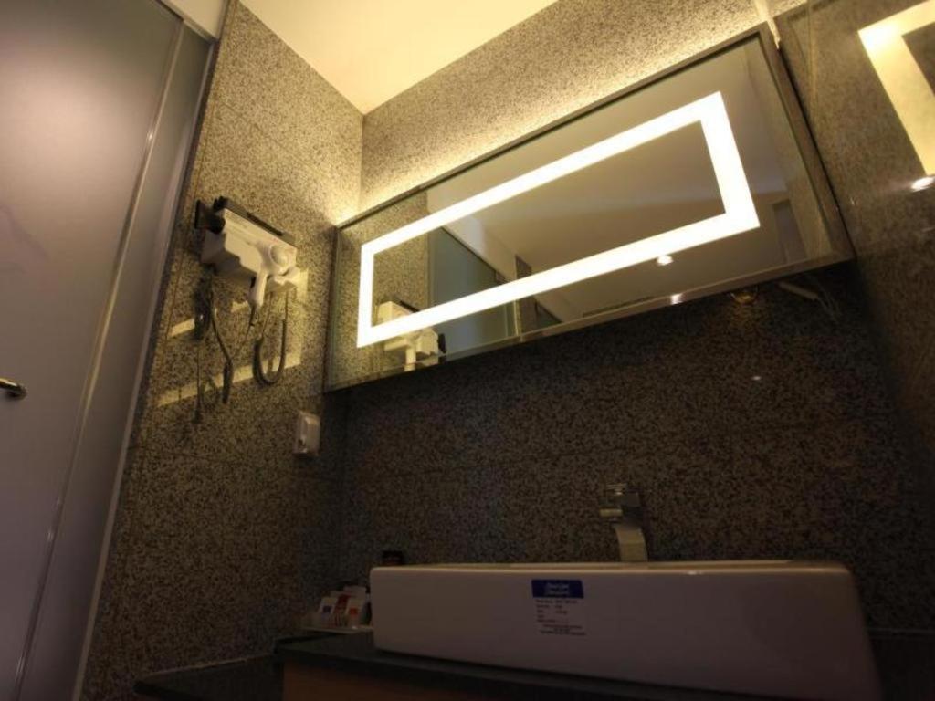 Business Design Hotel Luv Inchon Exterior foto