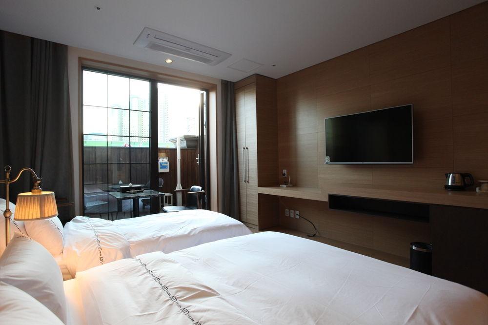 Business Design Hotel Luv Inchon Exterior foto